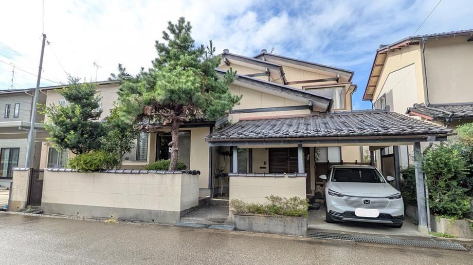6DK+S house in Kanazawa, Ishikawa - Photo 1
