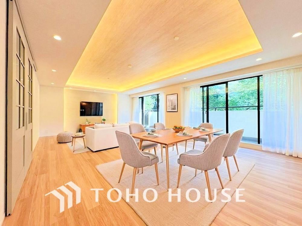 4LDK+S apartment in Naka Ward, Yokohama, Kanagawa - Photo 1