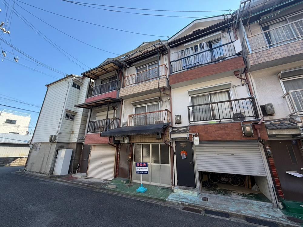 4DK house in Higashiosaka, Osaka - Photo 1