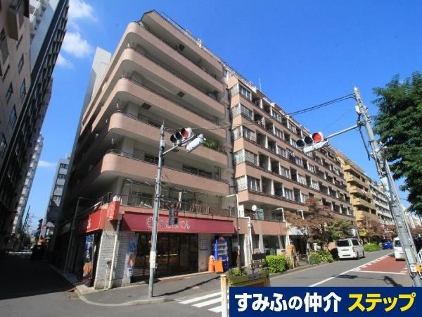 1LDK+S apartment in Shinjuku Ward, Tokyo - Photo 1