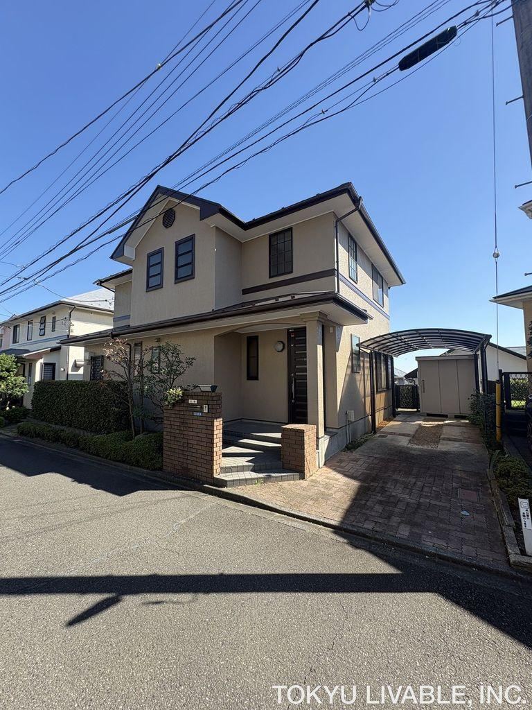 4LDK house in Fujisawa, Kanagawa - Photo 1