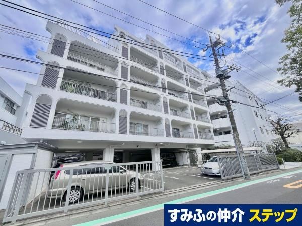 1LDK apartment in Meguro Ward, Tokyo - Photo 1