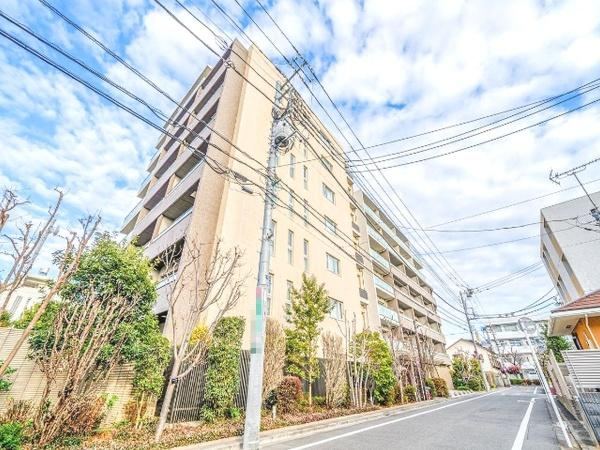 3LDK apartment in Fuchu, Tokyo - Photo 1
