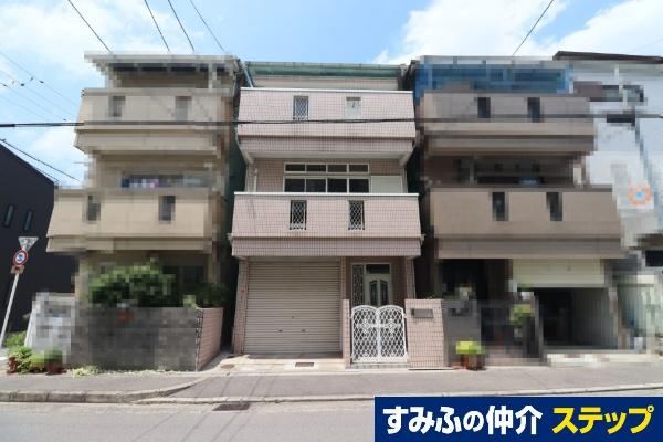 4LDK house in Higashiosaka, Osaka - Photo 1