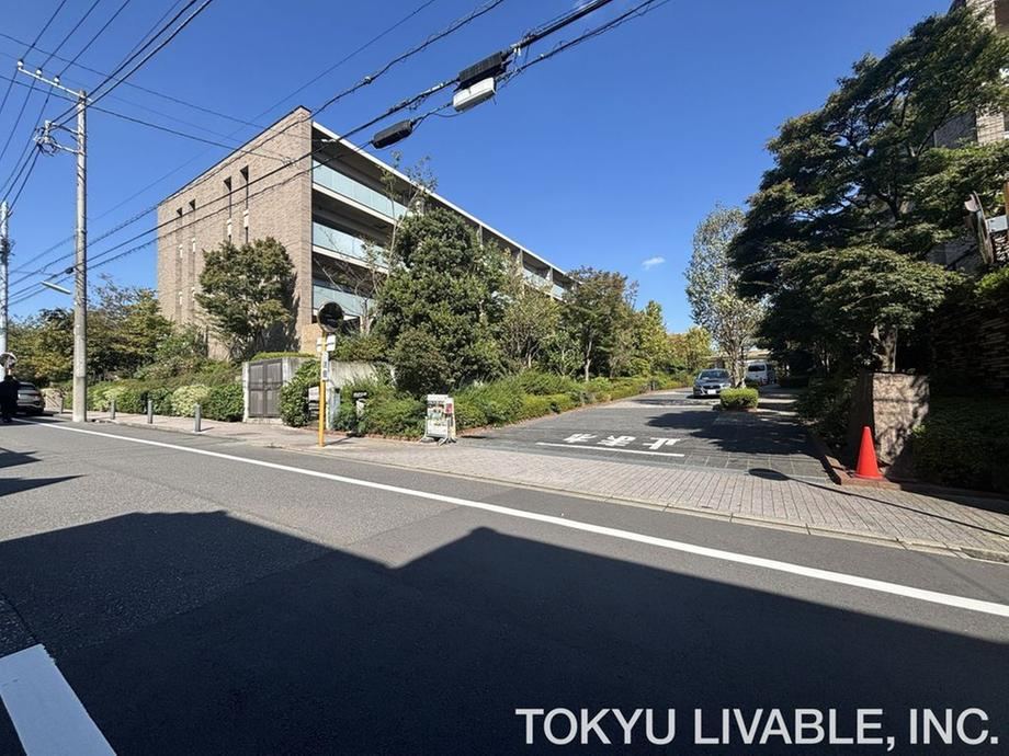 3LDK apartment in Setagaya Ward, Tokyo - Photo 1