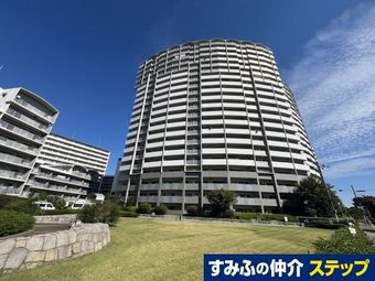 4LDK apartment in Minato Ward