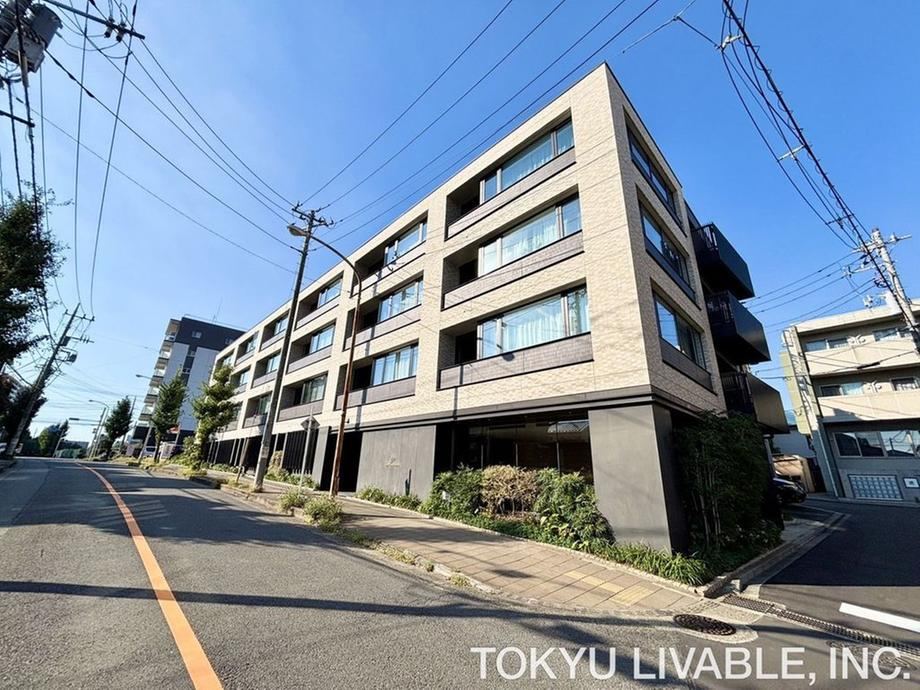3LDK apartment in Wako, Saitama - Photo 1