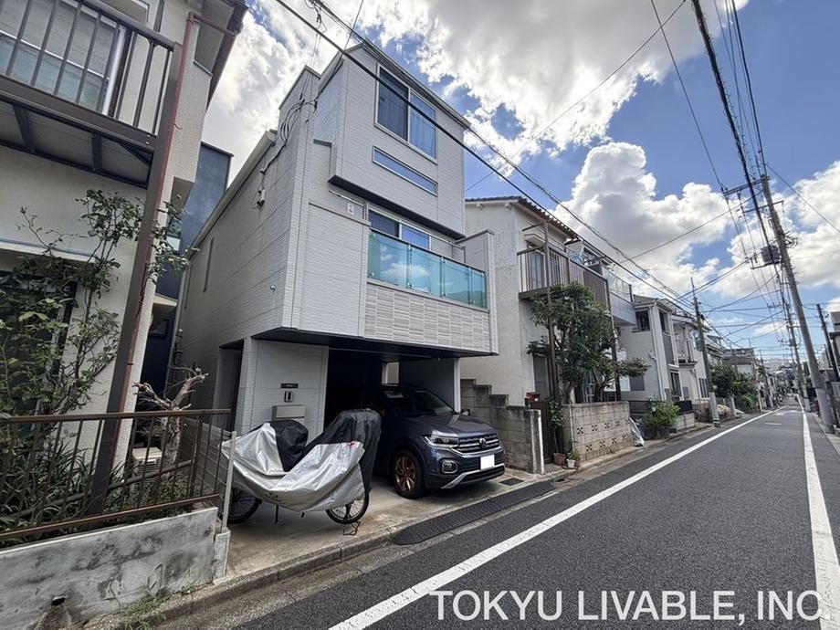 2LDK+S house in Meguro Ward, Tokyo - Photo 1