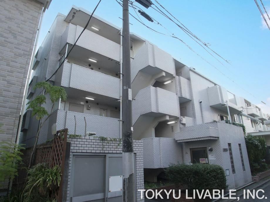 studio apartment in Nakano Ward, Tokyo - Photo 1