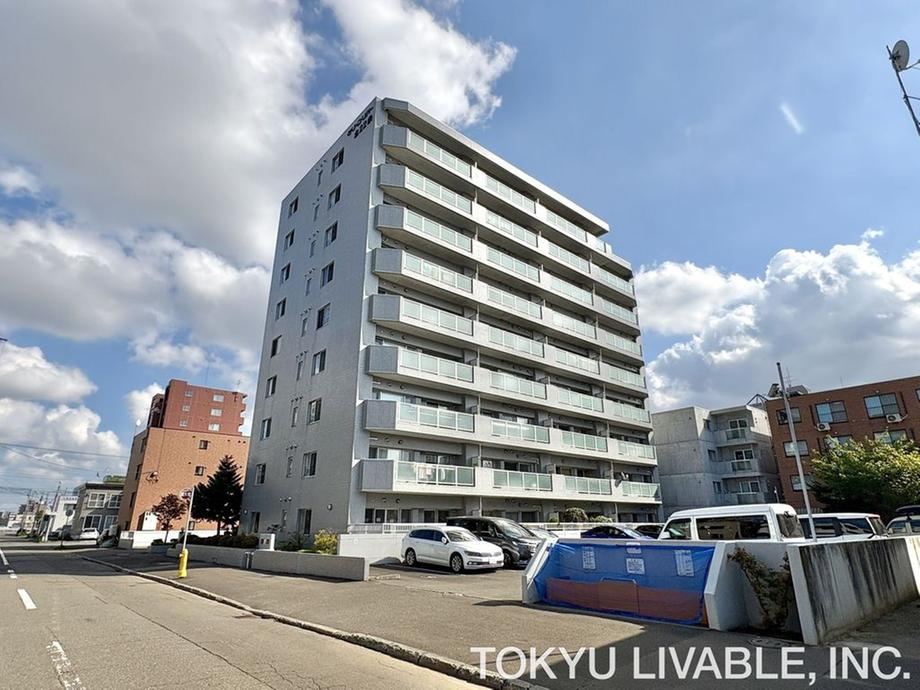 3LDK apartment in Kita Ward, Sapporo, Hokkaido - Photo 1