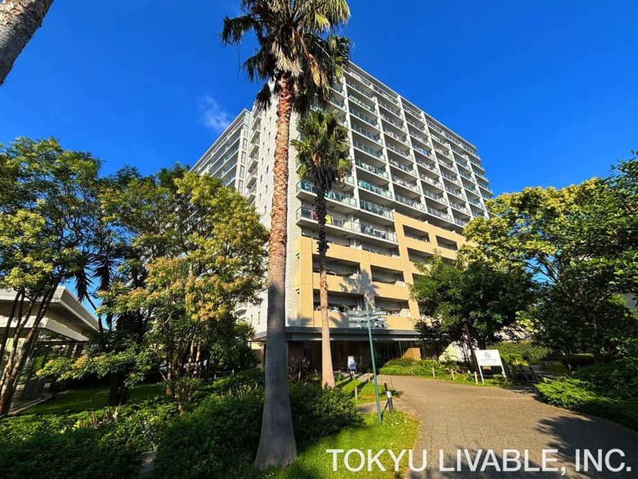 3LDK apartment in Chigasaki, Kanagawa - Photo 1