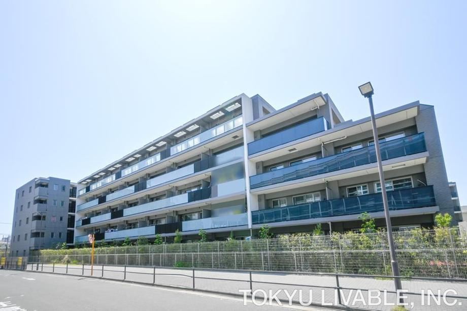 3LDK apartment in Hiratsuka, Kanagawa - Photo 1