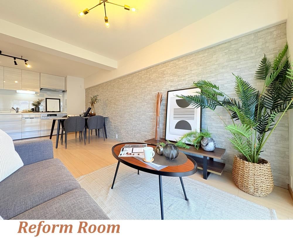 2LDK apartment in Kita Ward, Osaka - Photo 1