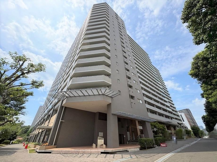 3LDK apartment in Toyonaka, Osaka - Photo 1