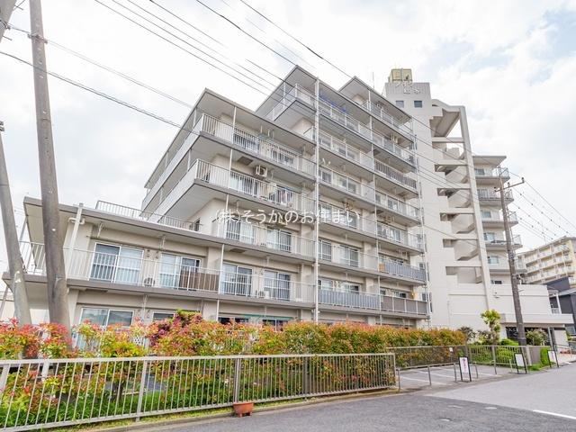3LDK apartment in Koshigaya, Saitama - Photo 1