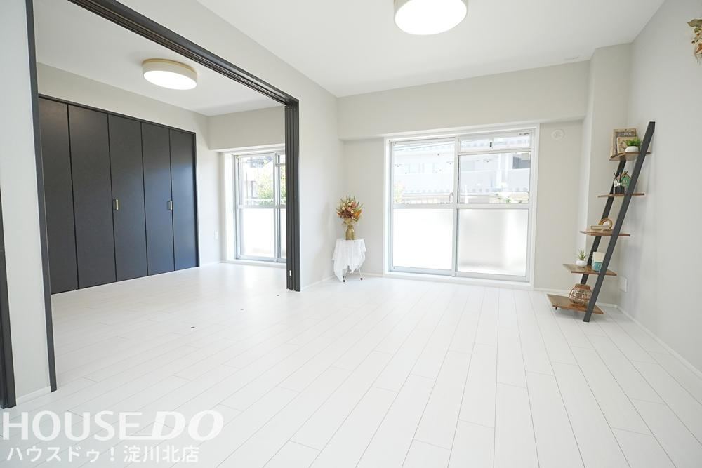 3LDK apartment in Yodogawa Ward, Osaka - Photo 1