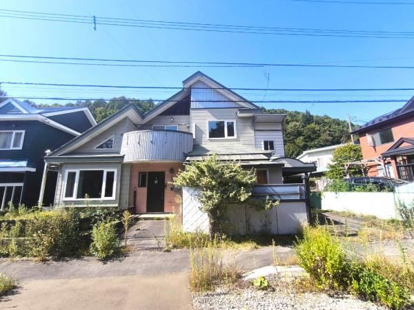 4LDK house in Hakodate, Hokkaido - Photo 1