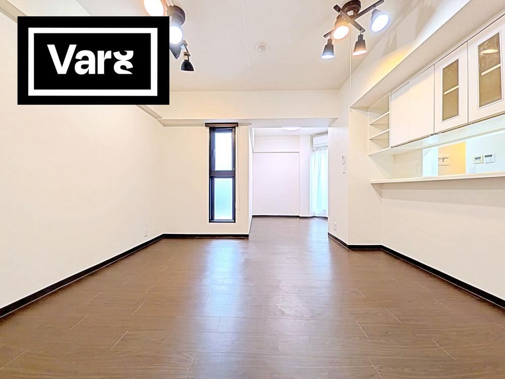1LDK apartment in Shibuya Ward, Tokyo - Photo 1