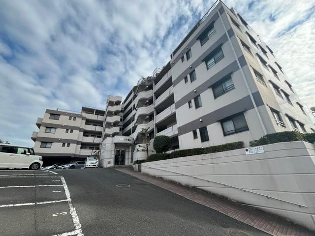 3LDK apartment in Kokurakita Ward, Kitakyushu, Fukuoka - Photo 1