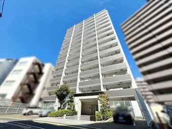 2LDK apartment in Higashi Ward