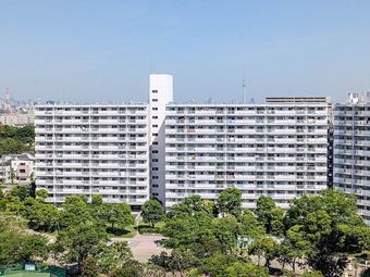 2LDK+S apartment in Urayasu