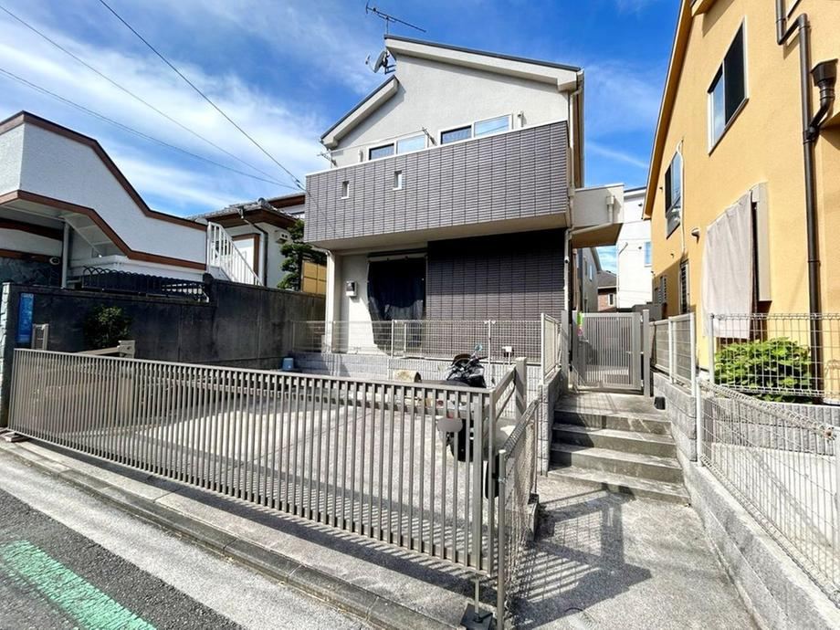 3LDK+S house in Tsurumi Ward, Yokohama, Kanagawa - Photo 1