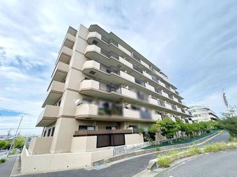 4LDK apartment in Midori Ward, Nagoya