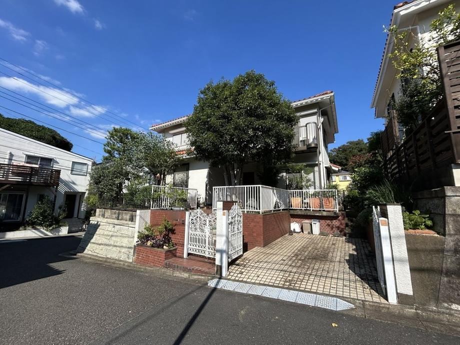 4LDK house in Kamakura, Kanagawa - Photo 1