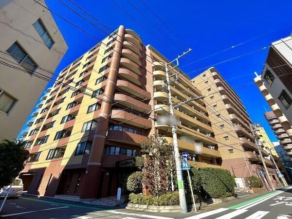 3LDK apartment in Nishi Ward, Yokohama, Kanagawa - Photo 1