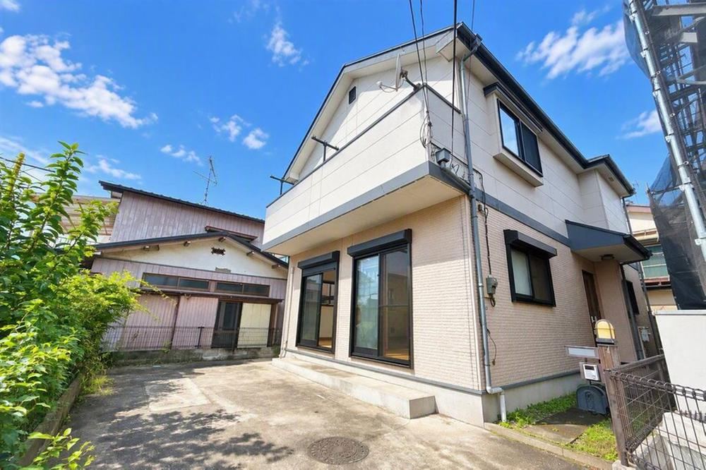 4LDK house in Kamagaya, Chiba - Photo 1