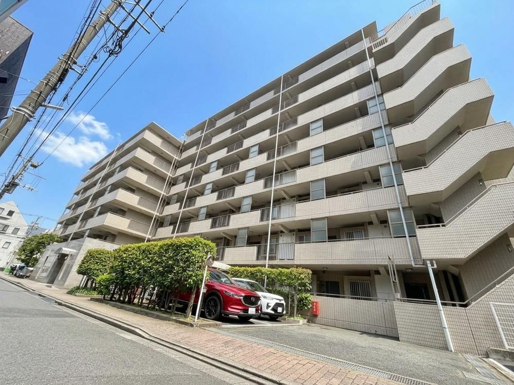 3LDK apartment in Sumida Ward, Tokyo - Photo 1