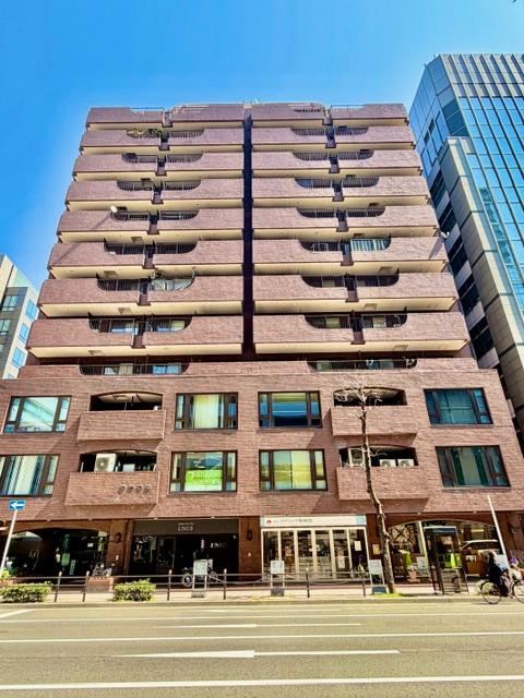 2LDK+S apartment in Chuo Ward, Osaka - Photo 1