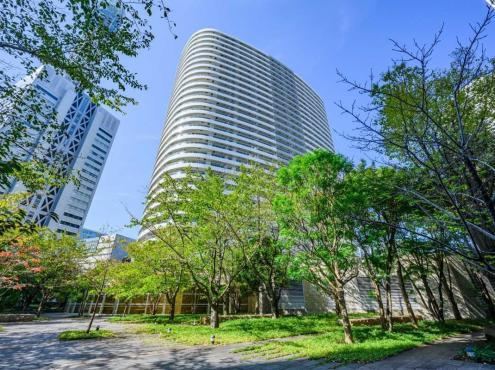 2LDK apartment in Nishi Ward, Yokohama, Kanagawa - Photo 1