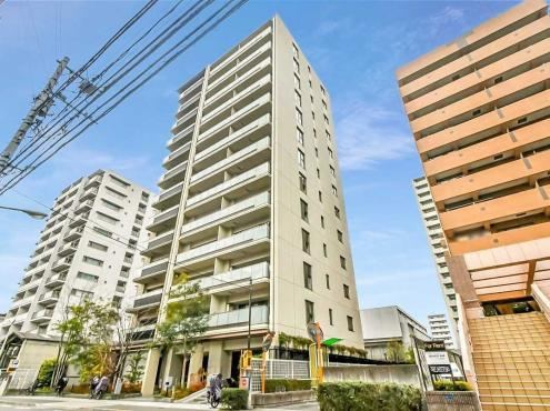 3LDK apartment in Koto Ward, Tokyo - Photo 1
