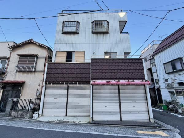 4LDK house in Katsushika Ward, Tokyo - Photo 1