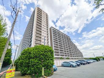 3LDK apartment in Inage Ward