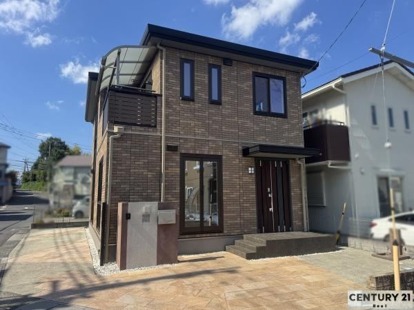 4LDK house in Otsu, Shiga - Photo 1