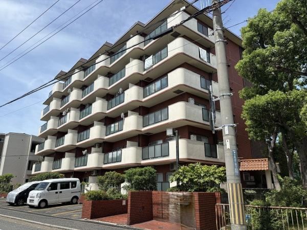 1LDK apartment in Nagata Ward, Kobe, Hyogo - Photo 1
