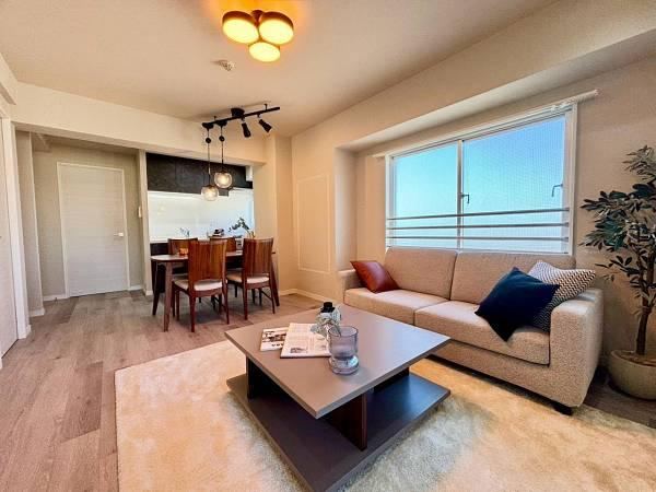 3LDK apartment in Shibuya Ward, Tokyo - Photo 1