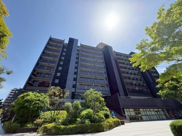 1LDK apartment in Shinjuku Ward, Tokyo - Photo 1