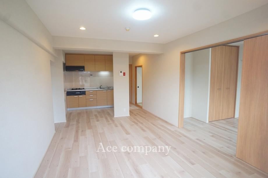 4LDK apartment in Hirano Ward, Osaka - Photo 1