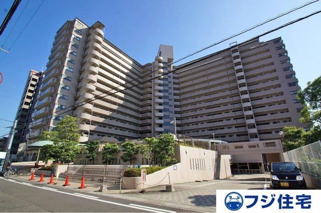 3LDK apartment in Kishiwada, Osaka - Photo 1