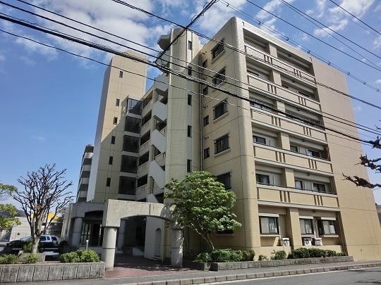 3LDK apartment in Asakita Ward, Hiroshima - Photo 1