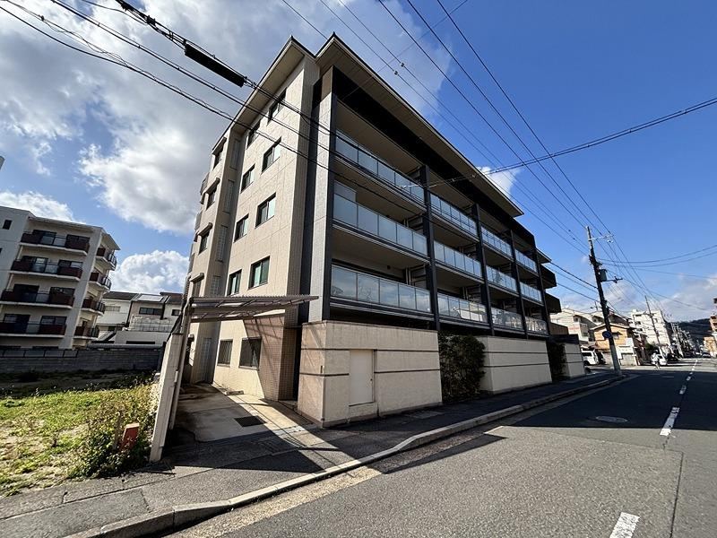 3LDK apartment in Sakyo Ward, Kyoto - Photo 1