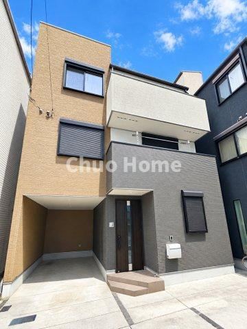 4LDK house in Koto Ward, Tokyo - Photo 1