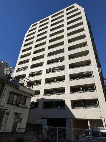 1DK apartment in Shibuya Ward, Tokyo - Photo 1