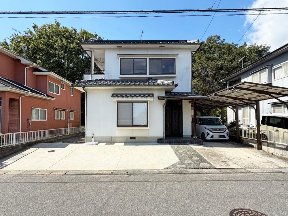 5LDK house in Higashihiroshima, Hiroshima - Photo 1