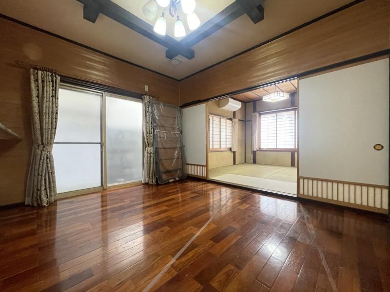 8LDK house in Toyama, Toyama - Photo 1