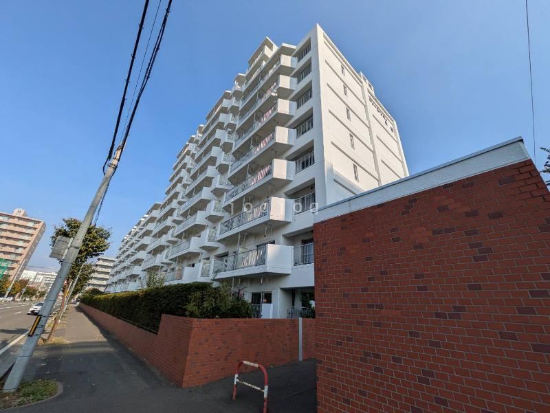 4LDK apartment in Chuo Ward, Sapporo, Hokkaido - Photo 1