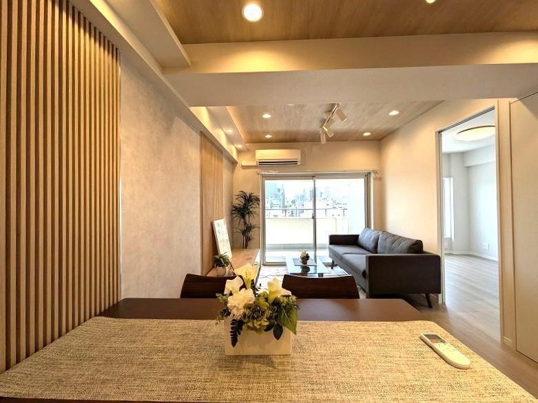 2LDK apartment in Shinjuku Ward, Tokyo - Photo 1